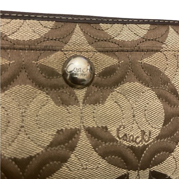Coach Gramercy Op Art Quilted Signature Wallet Zip Accordion Clutch - Picture 5 of 8